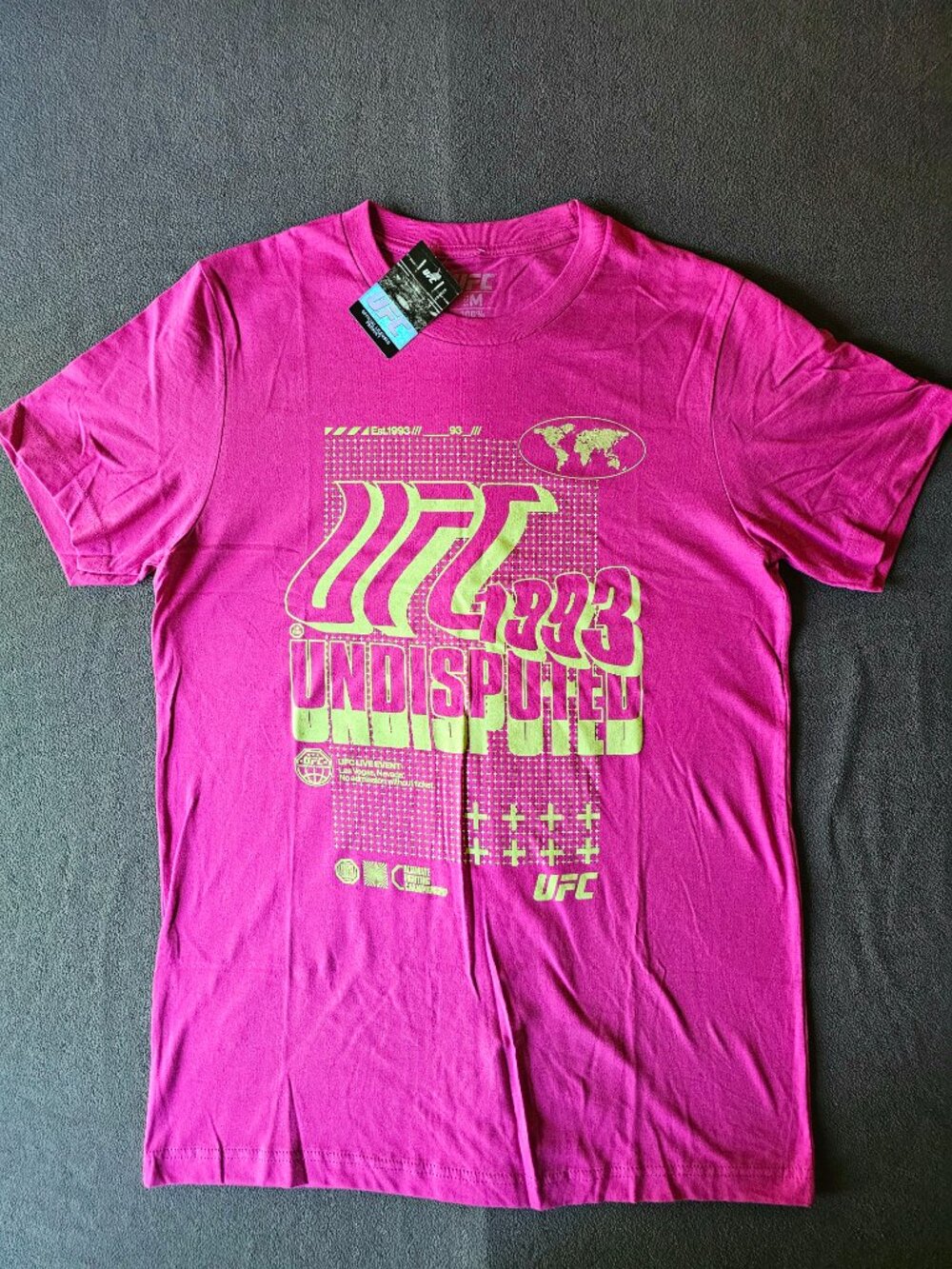 UFC Undisputed 1993 T Shirt Mens Medium Pink Green MMA Graphic NWT